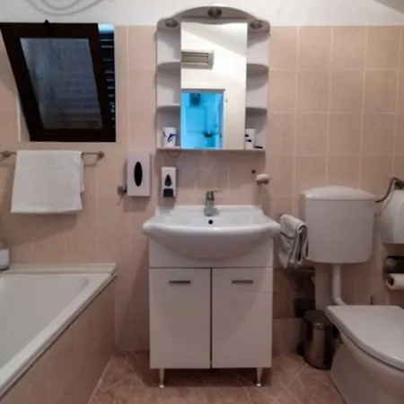 Kono - One-bedroom With Patio And Sea View - Marka Gjaje Street Apartamento *